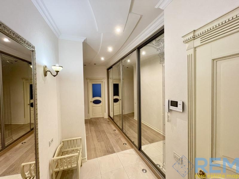 продажа двухкомнатной квартиры номер A-174391 в Приморском районе, фото номер 8